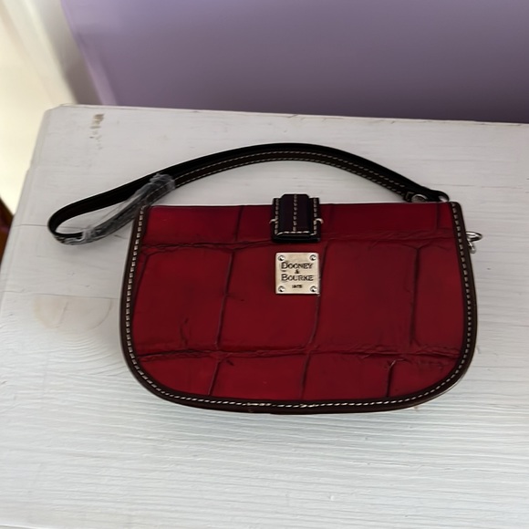 Purse - Picture 2 of 4